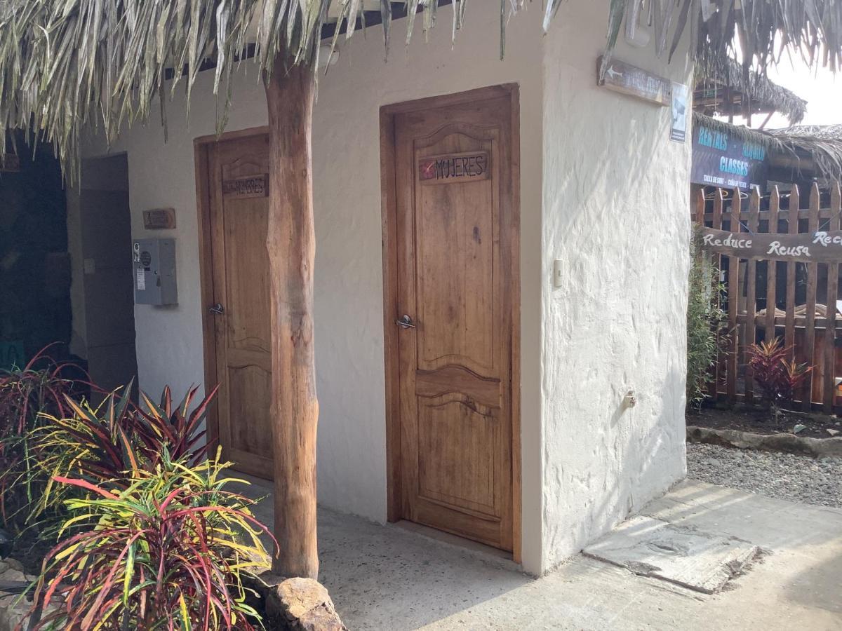 Hotel Tres Palmas Montañita Exterior foto